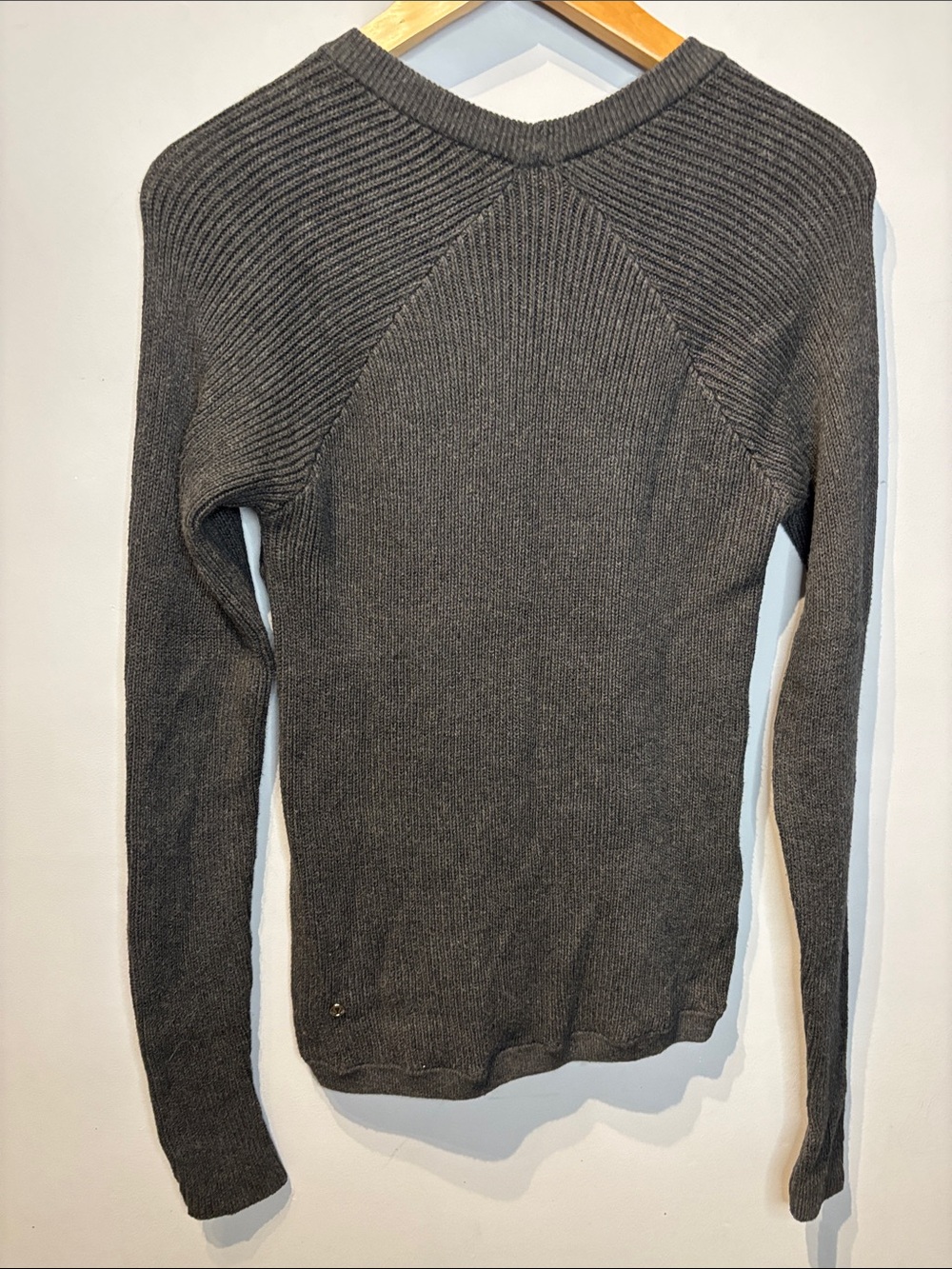 lululemon athletica Charcoal Ribbed Crewneck Sweater - Picture 5 of 9